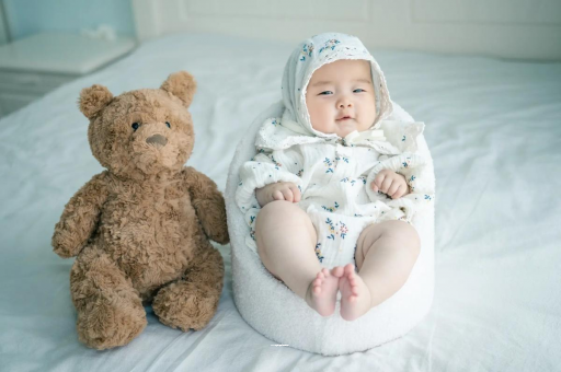 武汉供卵包生男孩宝宝吃不饱母乳的症状